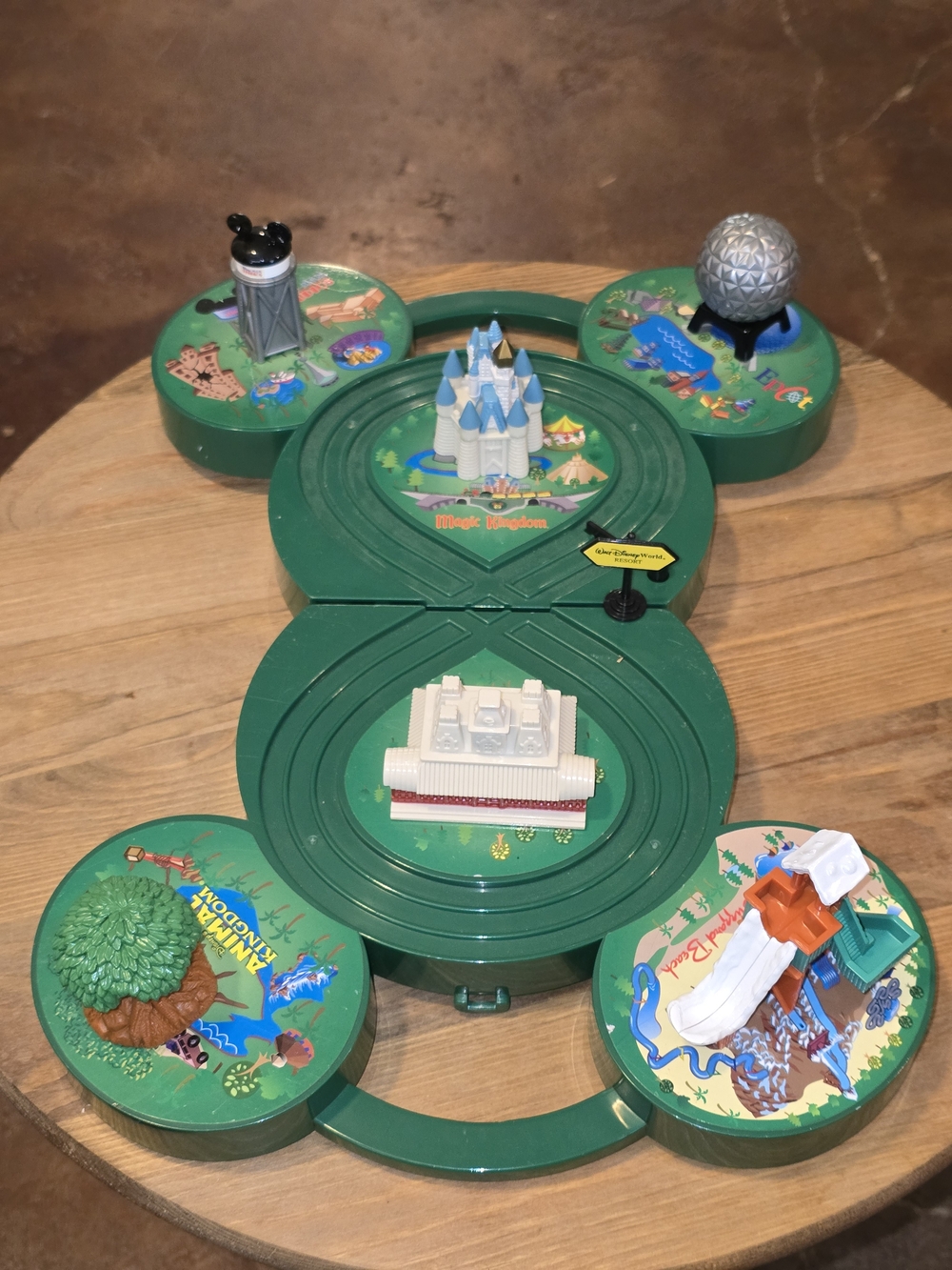 Vintage Walt Disney World Magic Kingdom Carry-Along Train Playset Missing Train